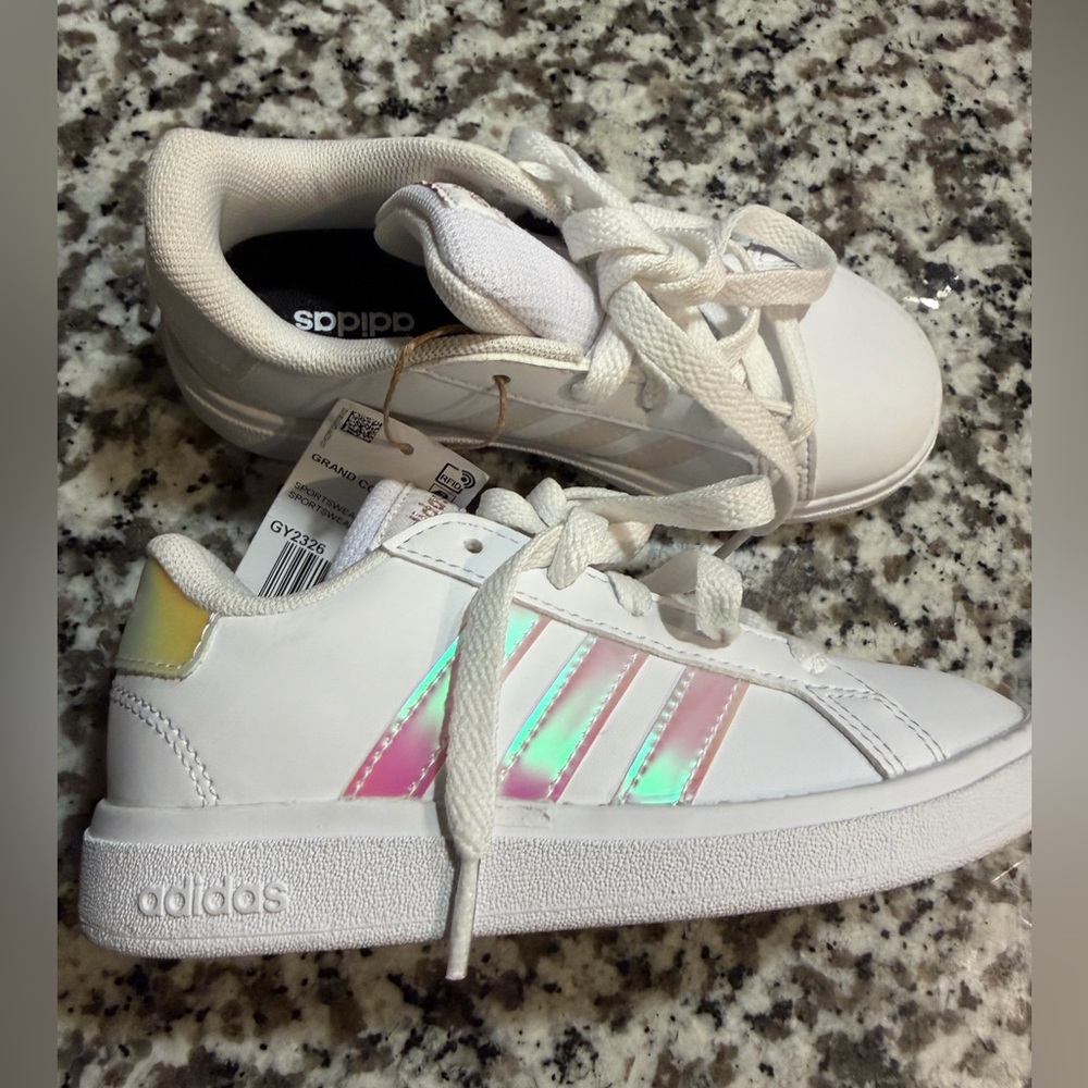 Girls adidas